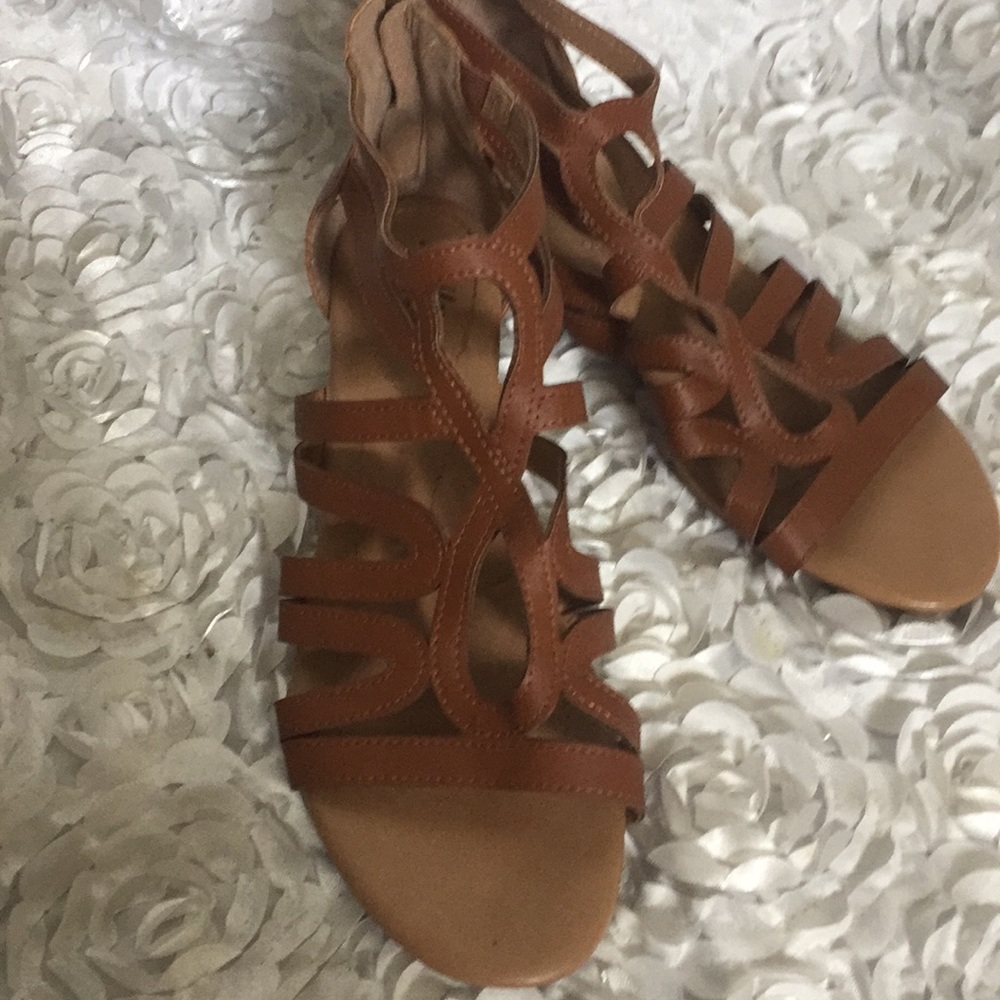 New Sandals! - Picture 2 of 6